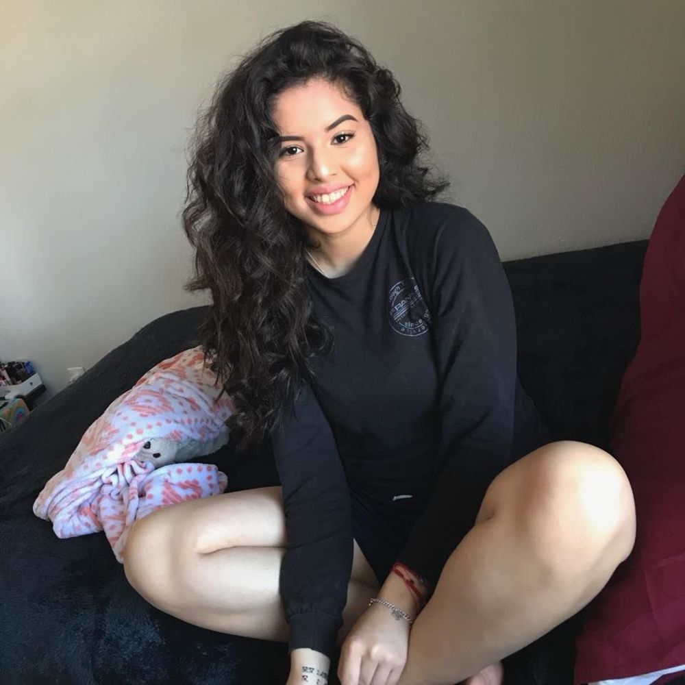 Meet your Posher, Sabrina